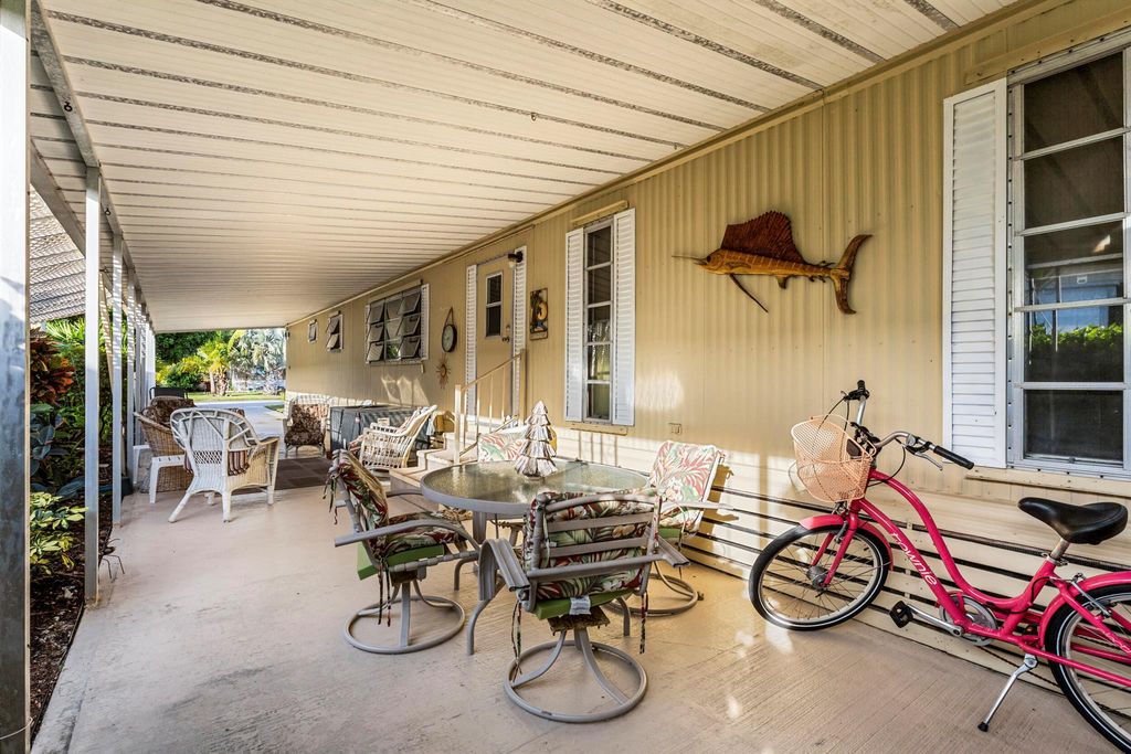 Photo of 7437 SE Swan Avenue, Hobe Sound, FL 33455 (MLS # R11038431)