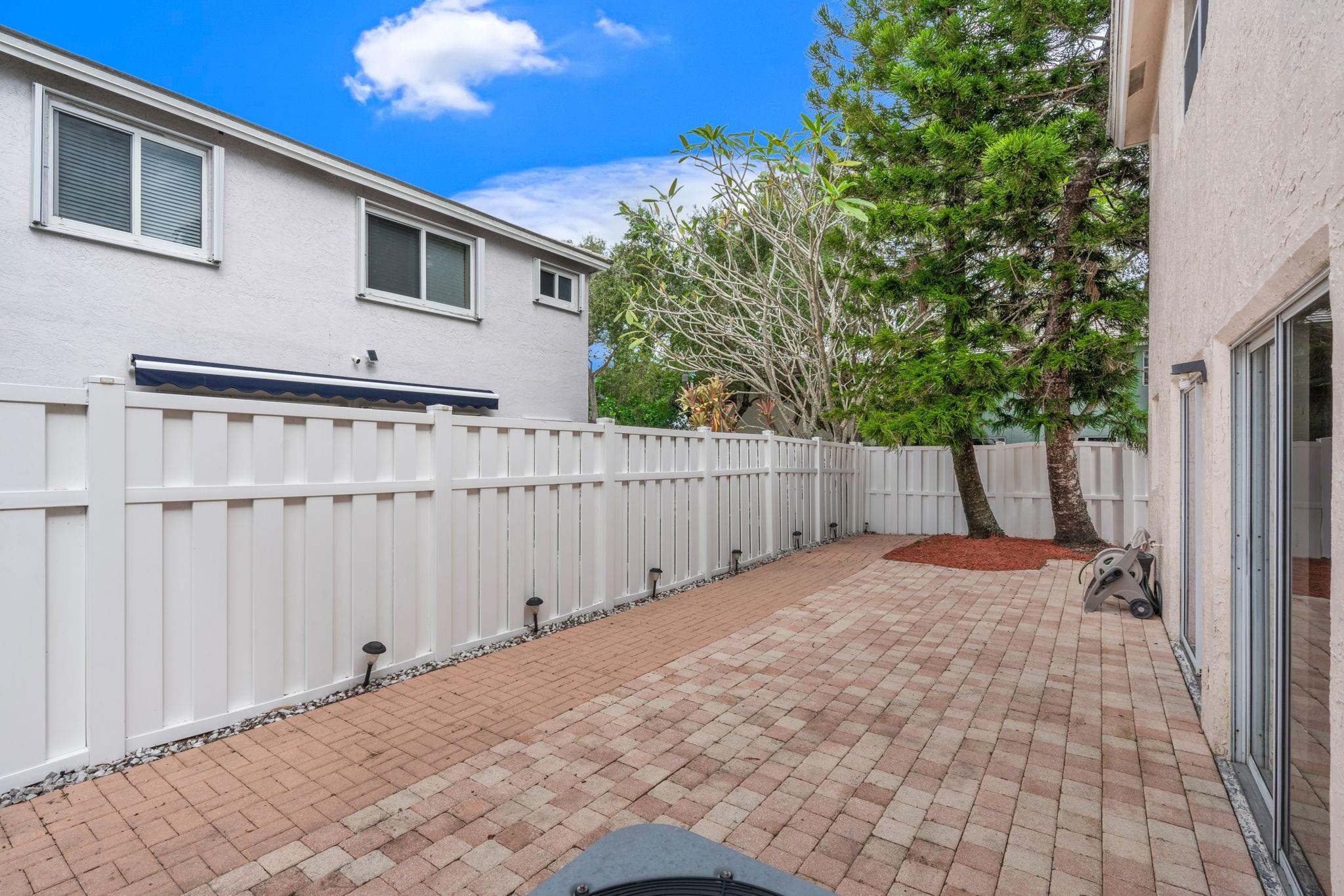 Jacaranda Prcl 608 123-15 - Residential