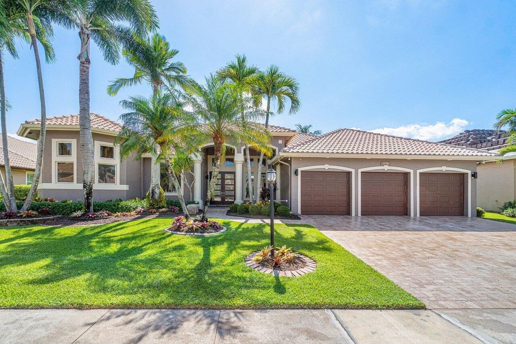 Photo of 21741 Fall River Drive, Boca Raton, FL 33428 (MLS # R10994556)