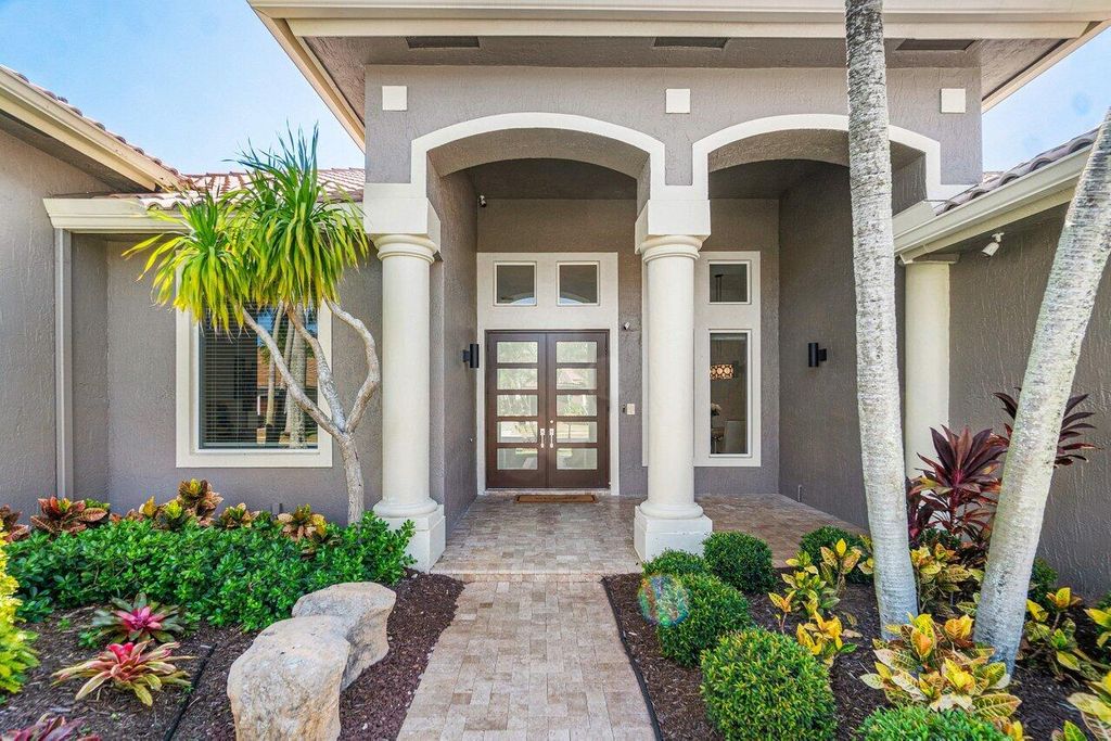 Photo of 21741 Fall River Drive, Boca Raton, FL 33428 (MLS # R10994556)