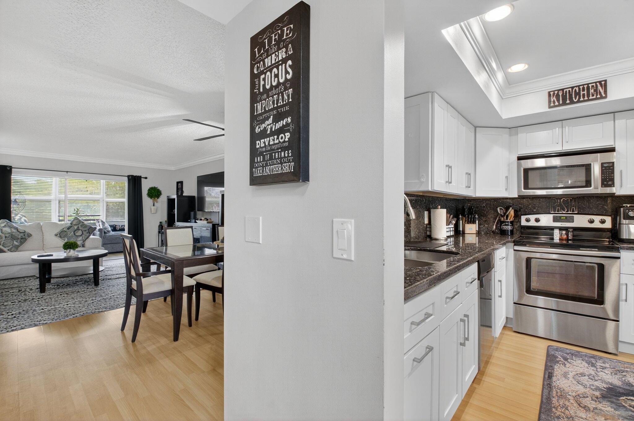 VILLAGES OF ORIOLE DEAUVI - Residential Lease