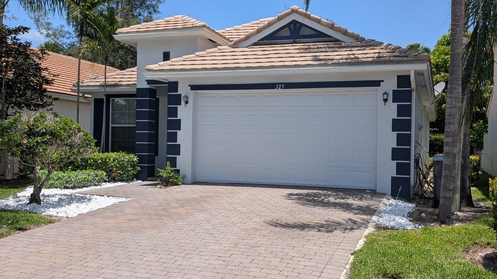 Freshly painted single family home! Split floor plan. Laundry room. Two car garage. Nice private backyard!! House features tall ceilings throughout. Community offers tennis courts, two playgrounds, basketball courts, fitness center, pool and hot tub!! 680+ Credit score , first last and security.