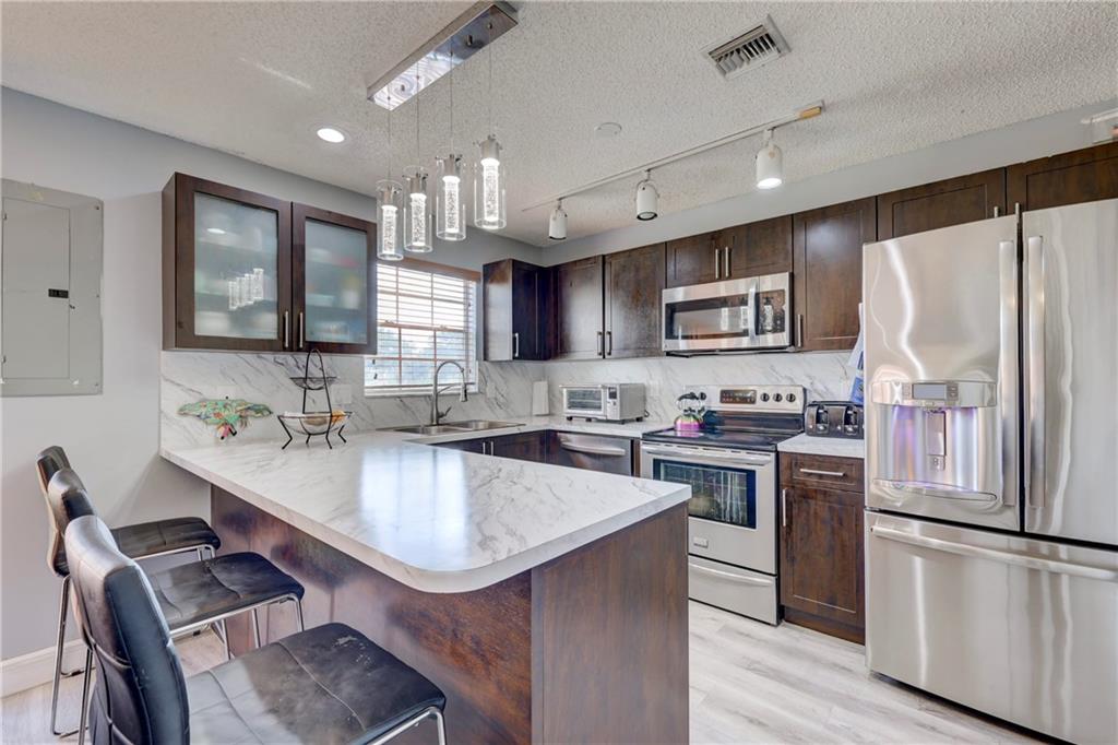 JASMINE ON THE GREEN - Residential