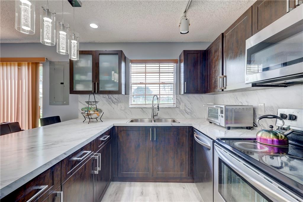 JASMINE ON THE GREEN - Residential