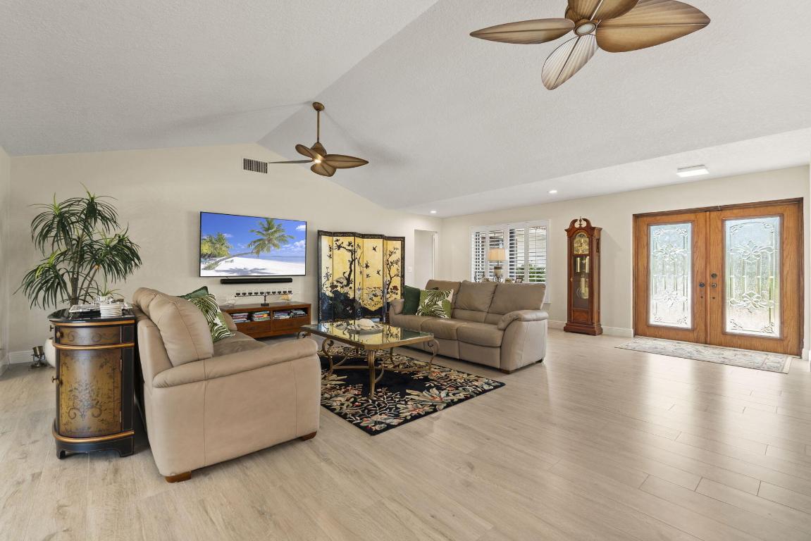 PIPERS LANDING - Residential