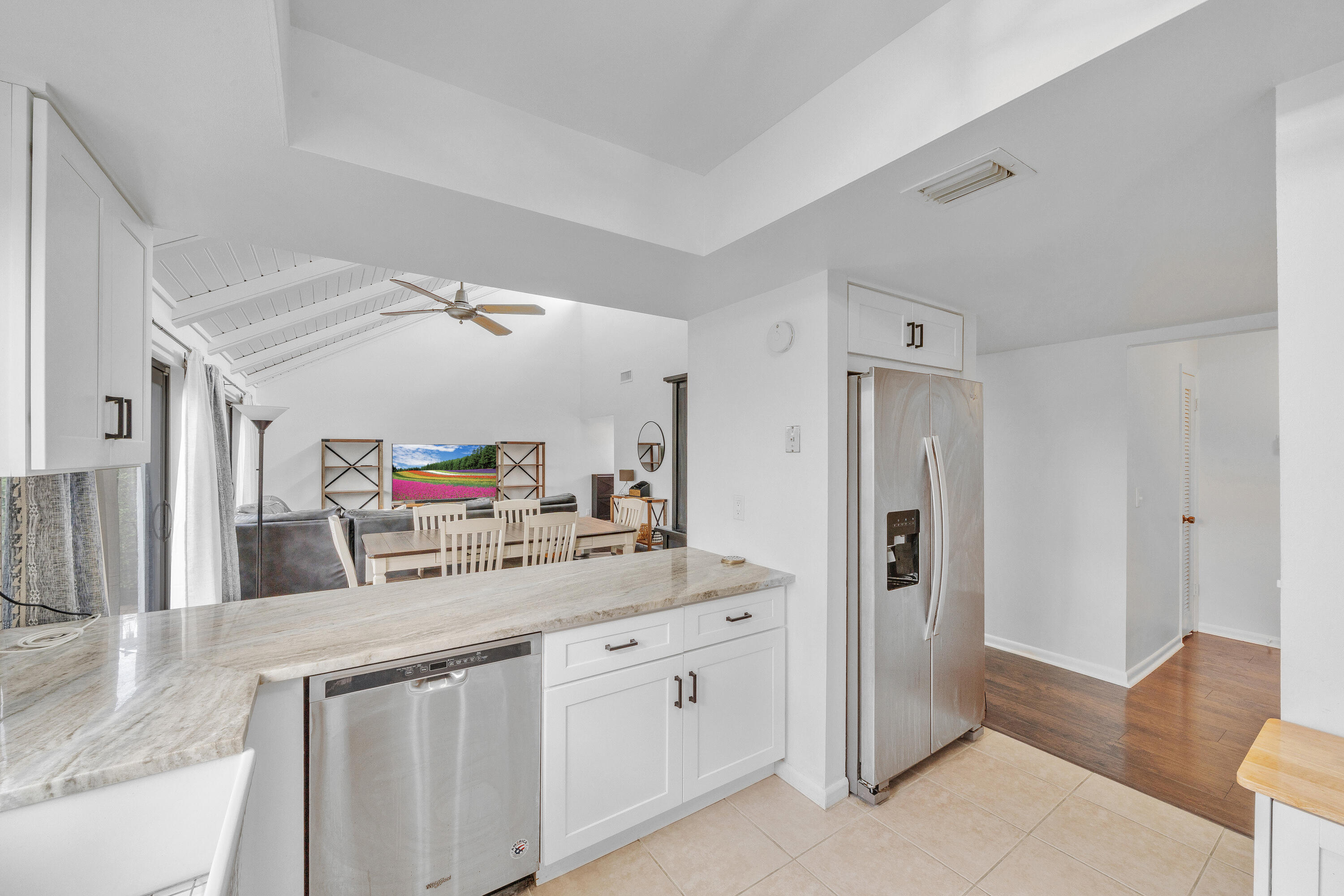 235 NW 15TH Street
