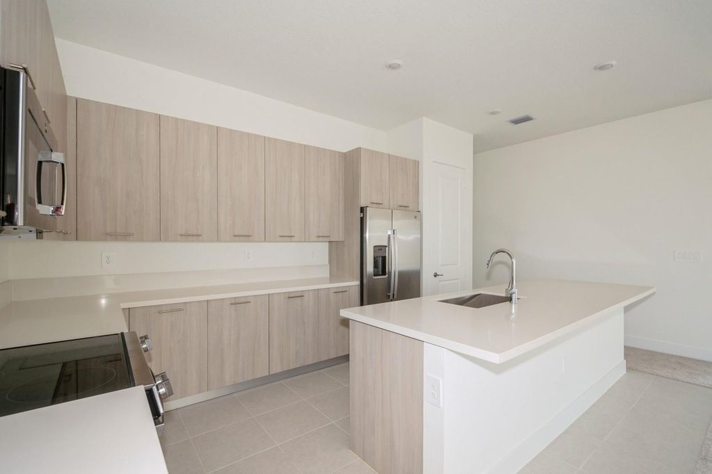 Photo of 12290 SW 44th Court, Davie, FL 33330 (MLS # B26030283)