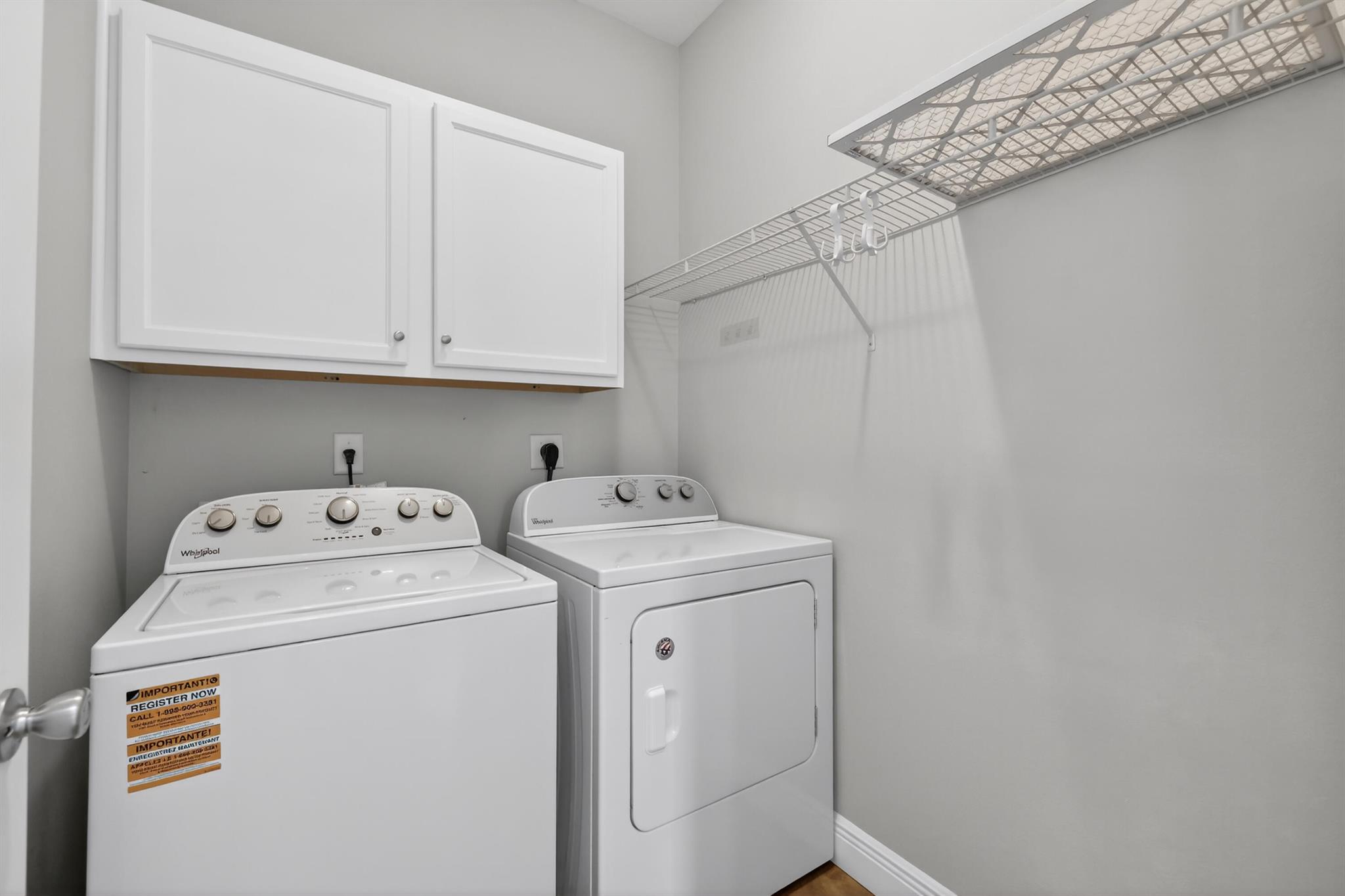 POINTE WEST CENTRAL VILLA - Residential