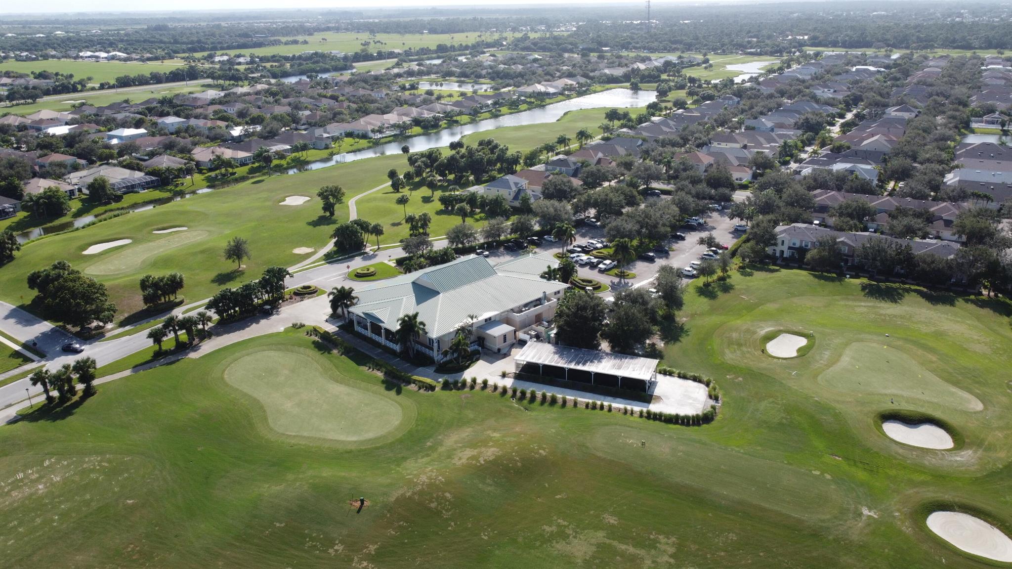 POINTE WEST CENTRAL VILLA - Residential