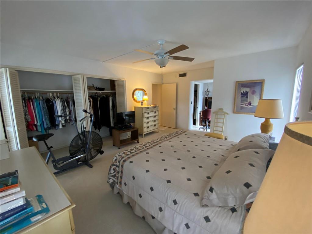 Photo 10 of 23 of 2800 N Palm Aire Dr 301 condo