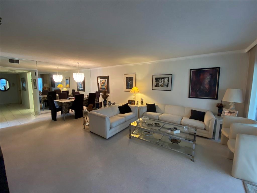 Photo 7 of 23 of 2800 N Palm Aire Dr 301 condo
