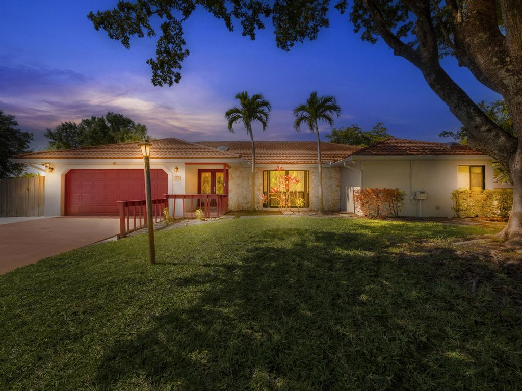 Photo of 1086 SW Goodman Avenue Ave, Port St Lucie, FL 34953 (MLS # R10804999)