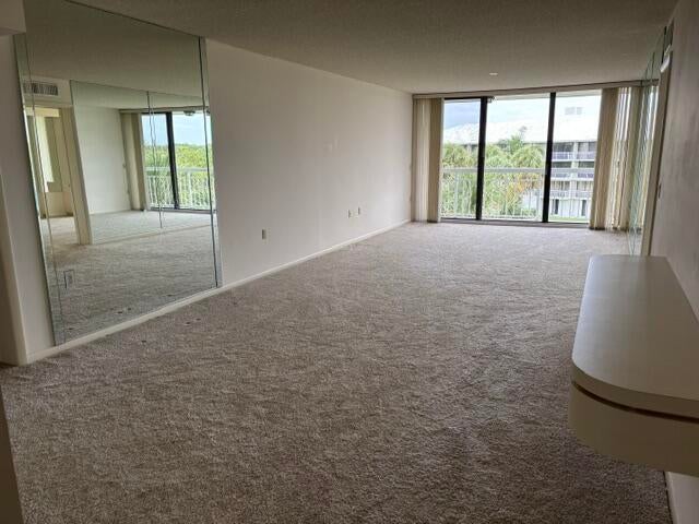 2601 Village Boulevard Apt 406