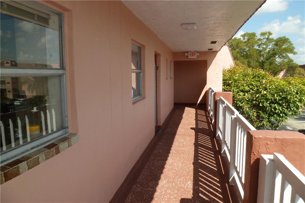 SUNRISE LAKES PHASE III - Residential