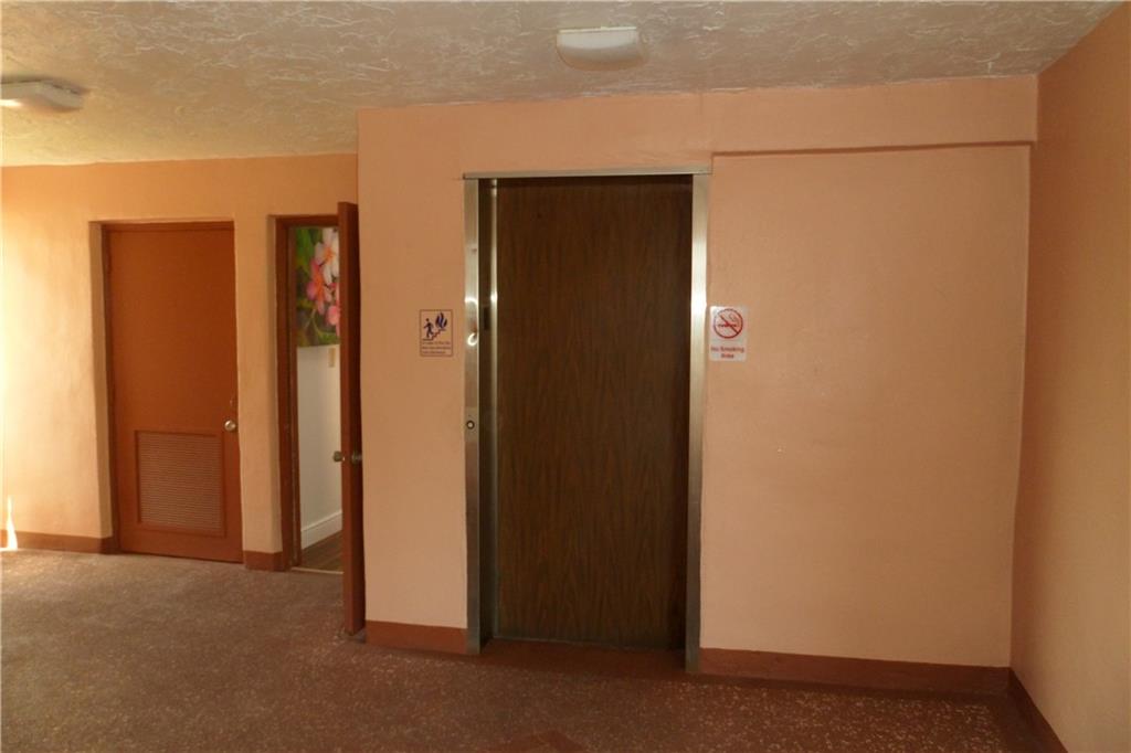 SUNRISE LAKES PHASE III - Residential