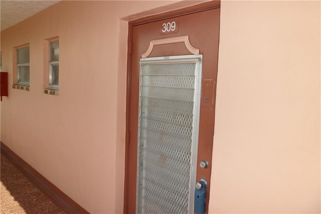 SUNRISE LAKES PHASE III - Residential