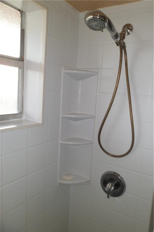 SUNRISE LAKES PHASE III - Residential