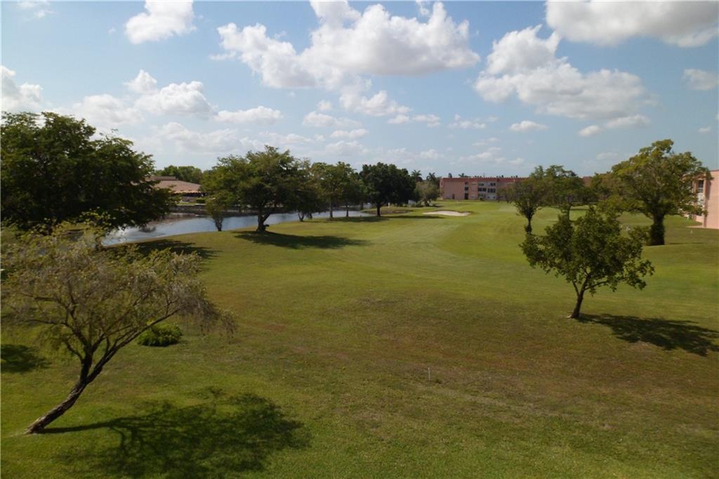 SUNRISE LAKES PHASE III - Residential