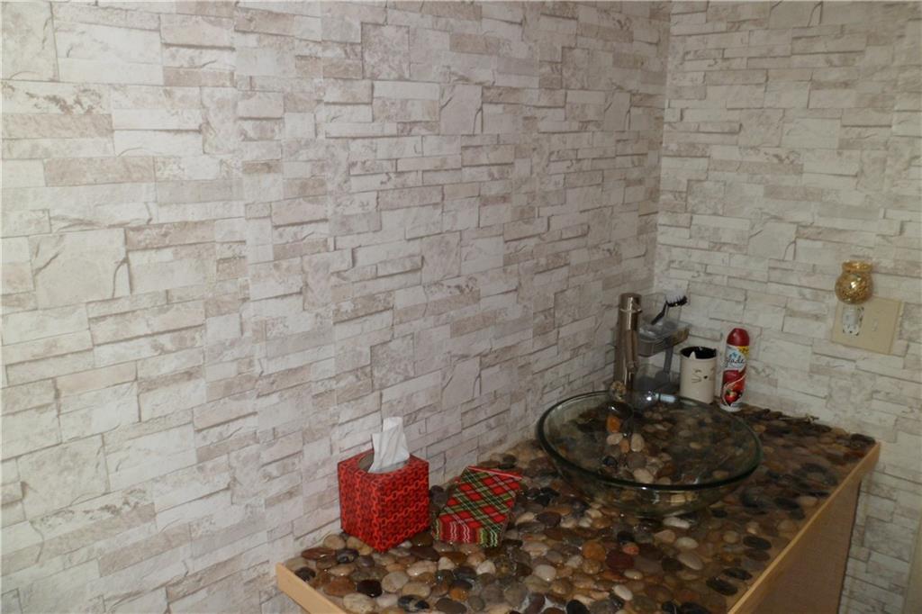 SUNRISE LAKES PHASE III - Residential