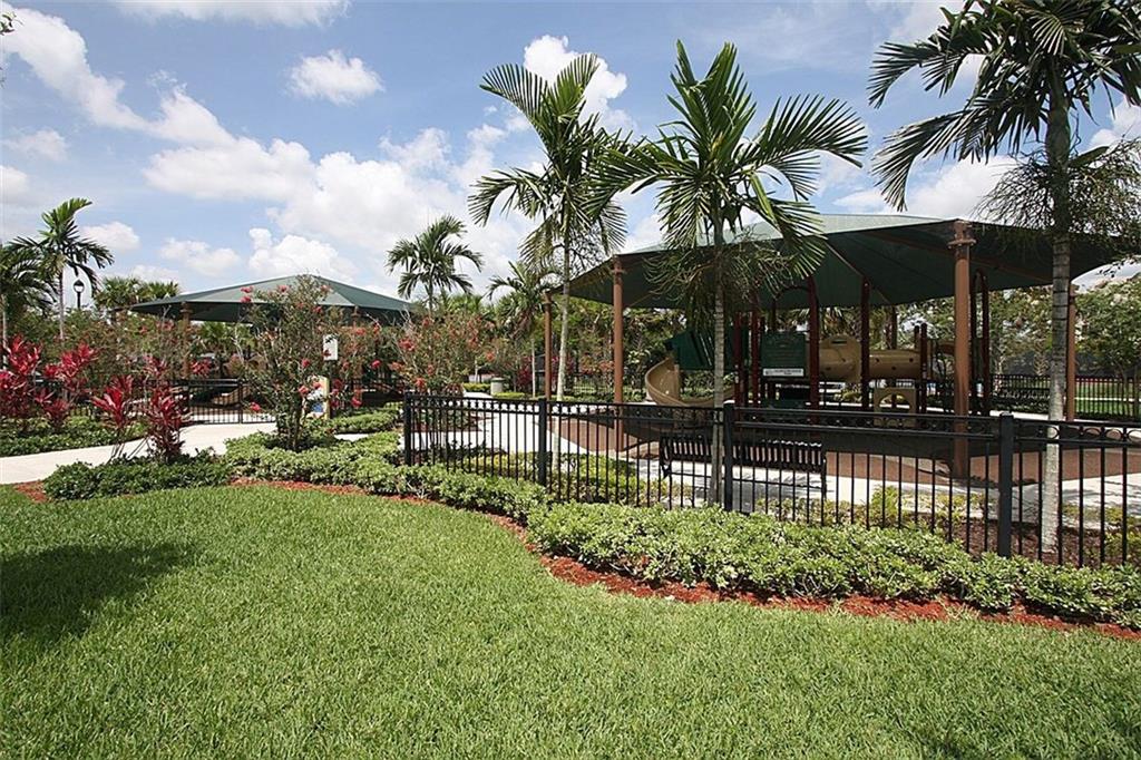 Palm-Aire Country Club - Residential