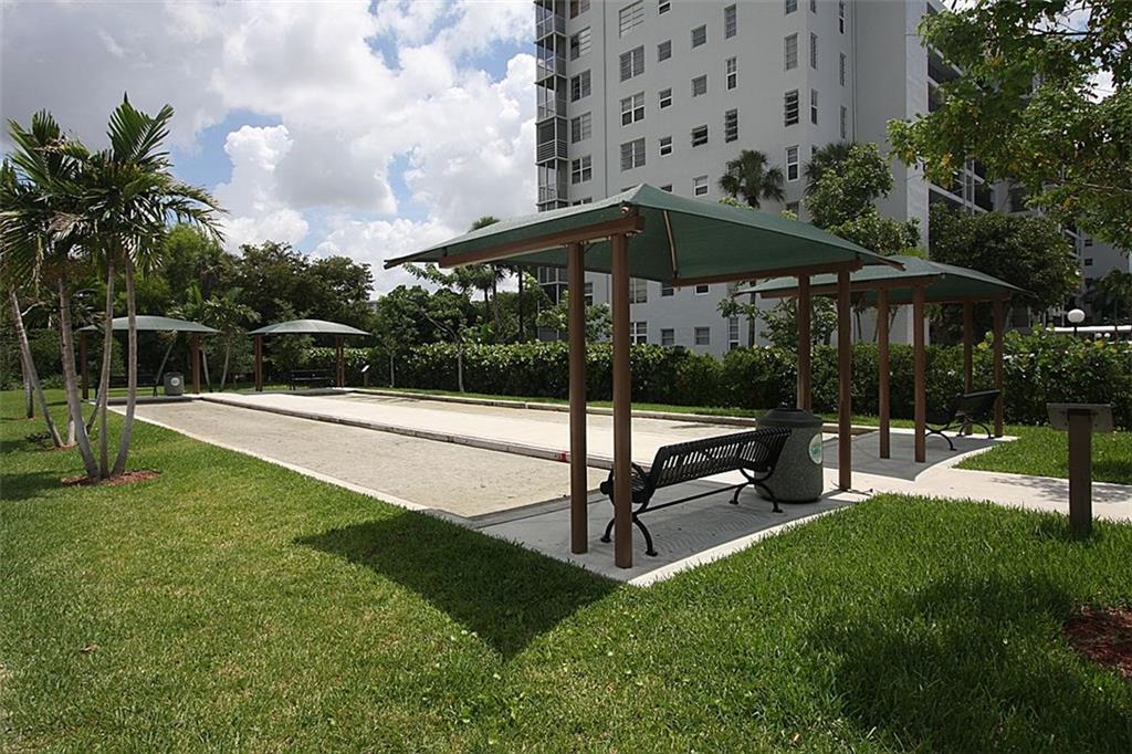 Palm-Aire Country Club - Residential