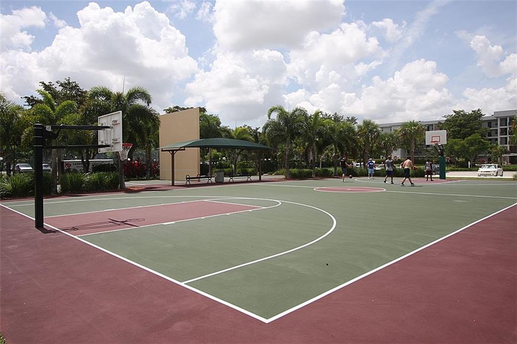 Palm-Aire Country Club - Residential