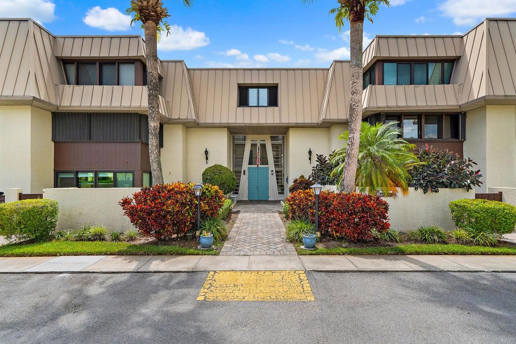 Photo of 1800 SE Saint Lucie Boulevard #7-106, Stuart, FL 34996 (MLS # R11123638)