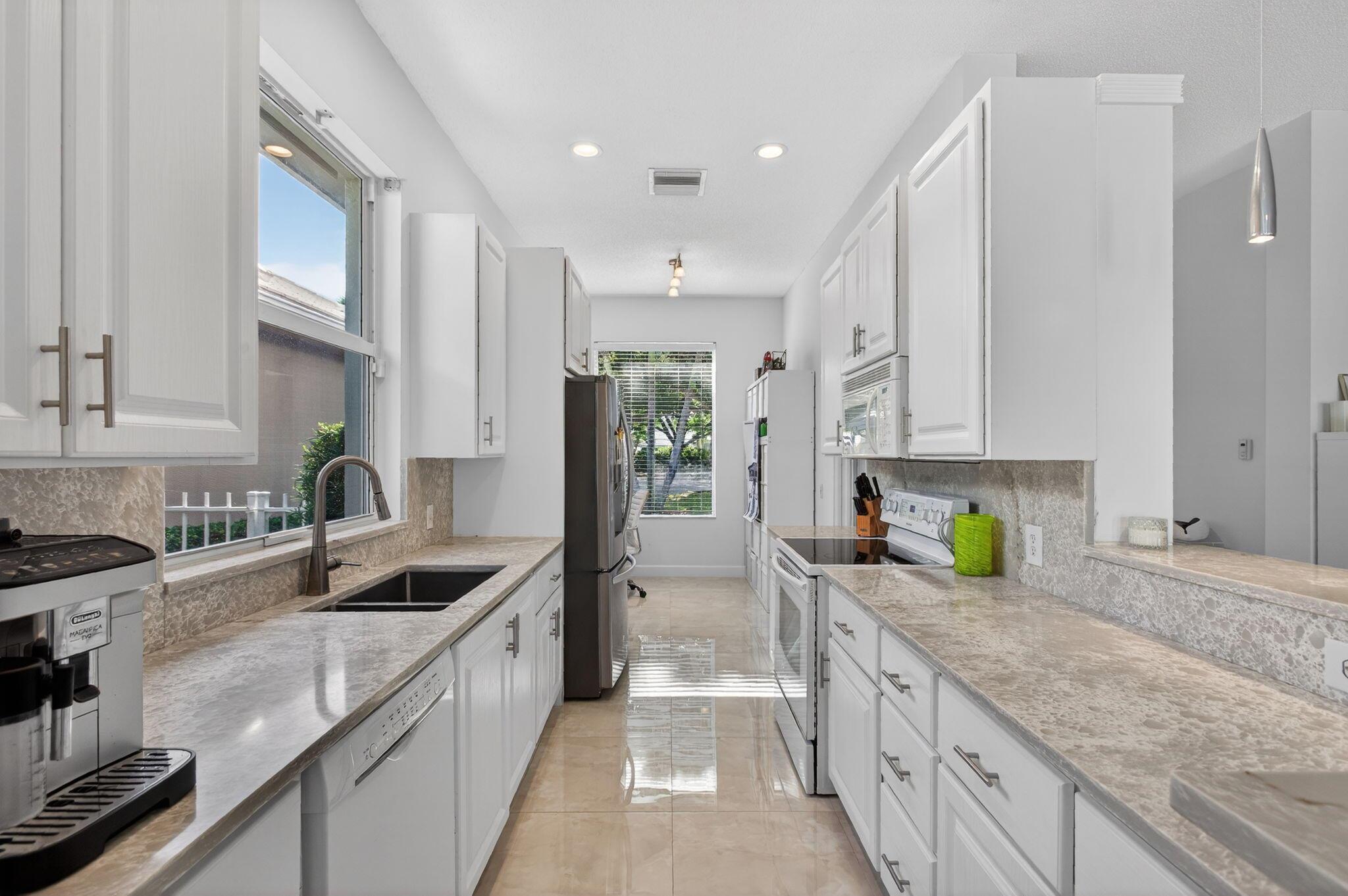 BEAR ISLAND - Residential