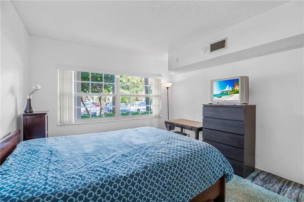 PALM AIRE CC - Residential
