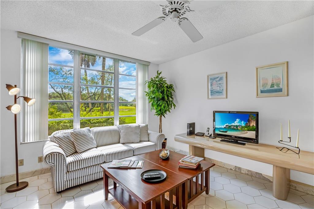 PALM AIRE CC - Residential
