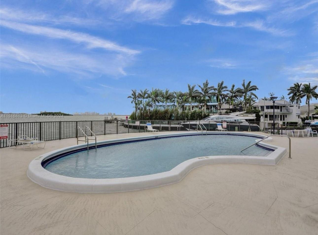 11930 N Bayshore Drive 601