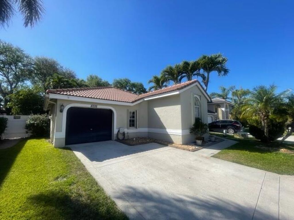 Photo of 10332 Brookville Lane, Boca Raton, FL 33428 (MLS # R11072616)
