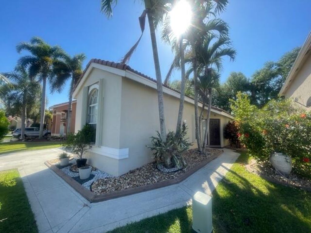 Photo of 10332 Brookville Lane, Boca Raton, FL 33428 (MLS # R11072616)