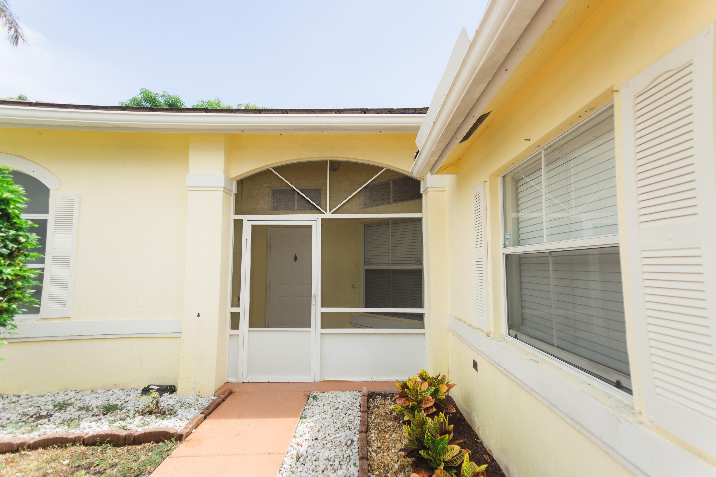 Properties 6788 Las Colinas Street