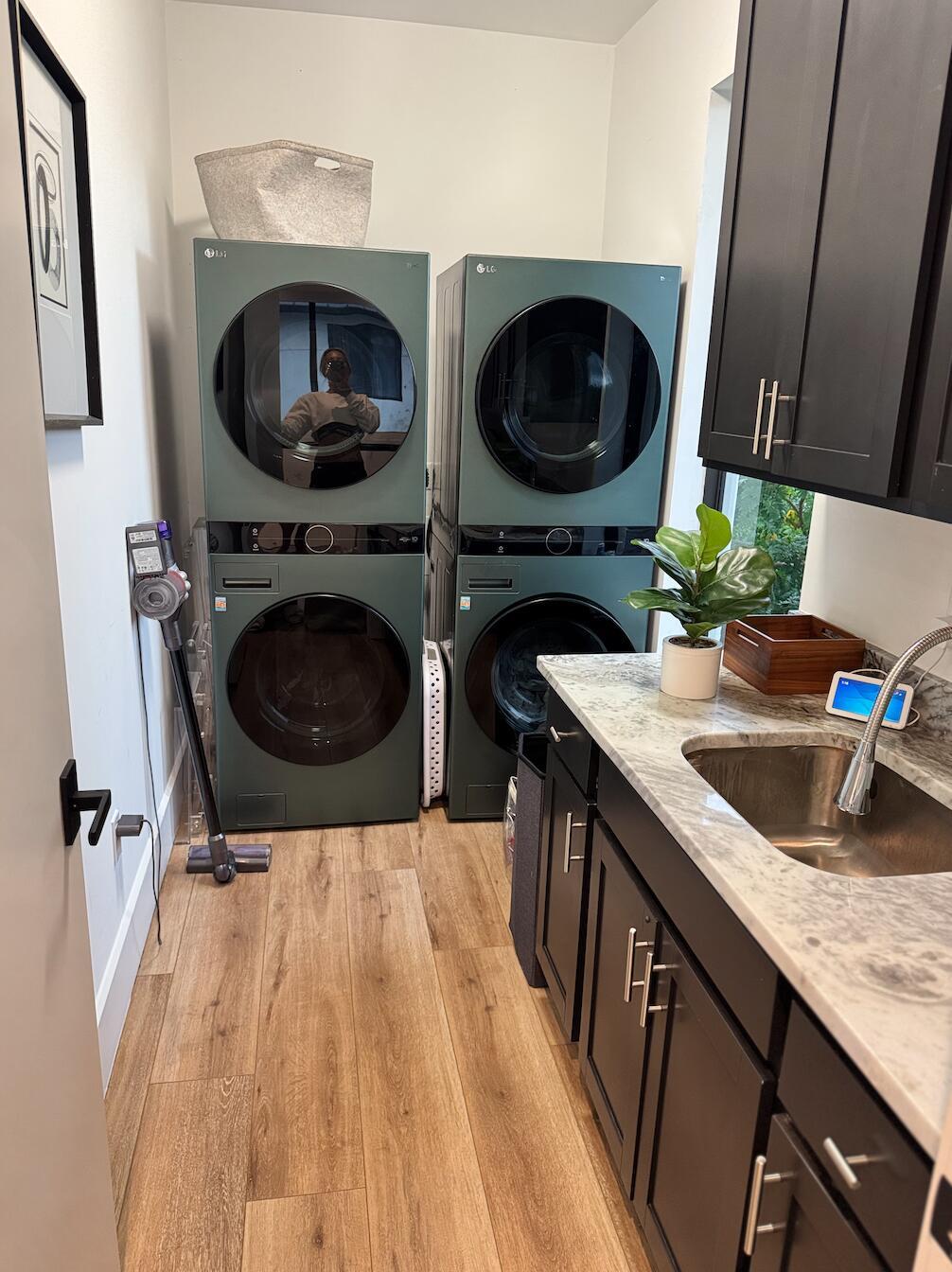 HOLMBERG & MC KEES - Residential Lease