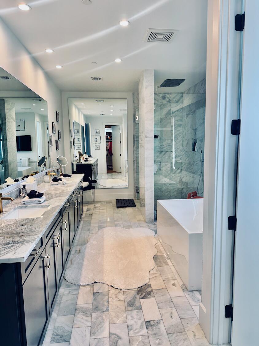 HOLMBERG & MC KEES - Residential Lease