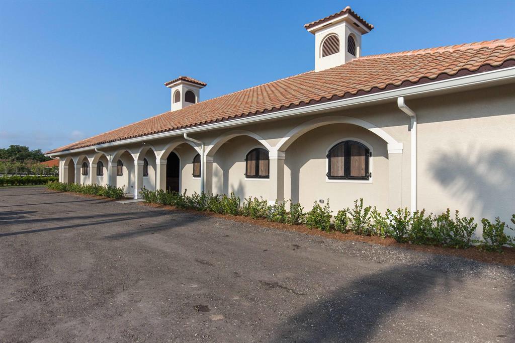 SADDLE TRAIL PARK OF WELL - Residential