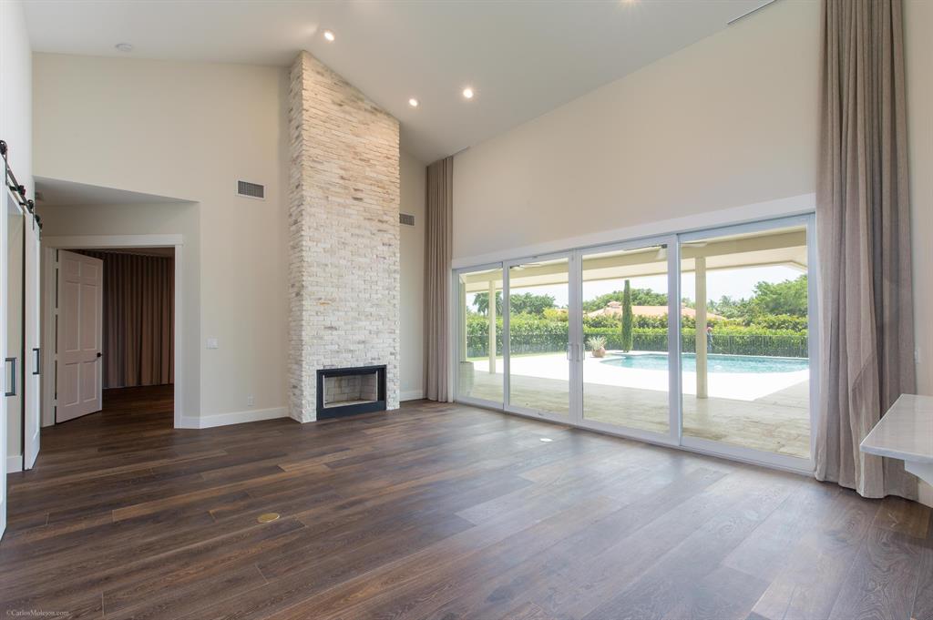 SADDLE TRAIL PARK OF WELL - Residential