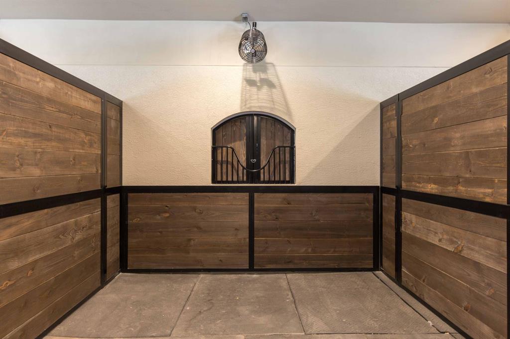 SADDLE TRAIL PARK OF WELL - Residential