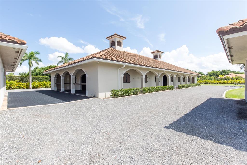 SADDLE TRAIL PARK OF WELL - Residential