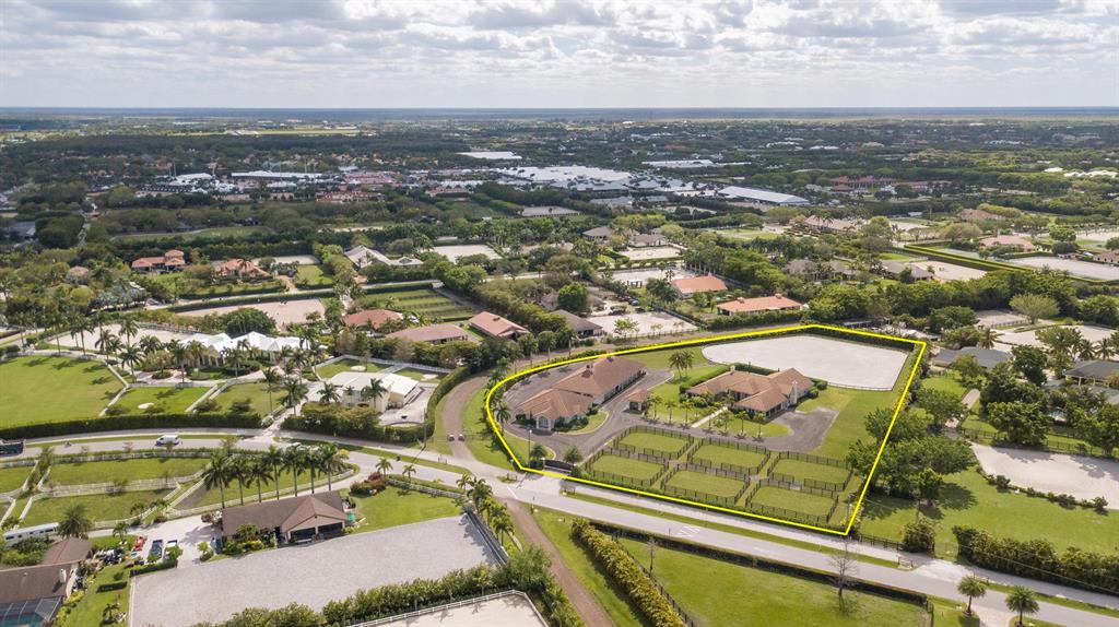 SADDLE TRAIL PARK OF WELL - Residential