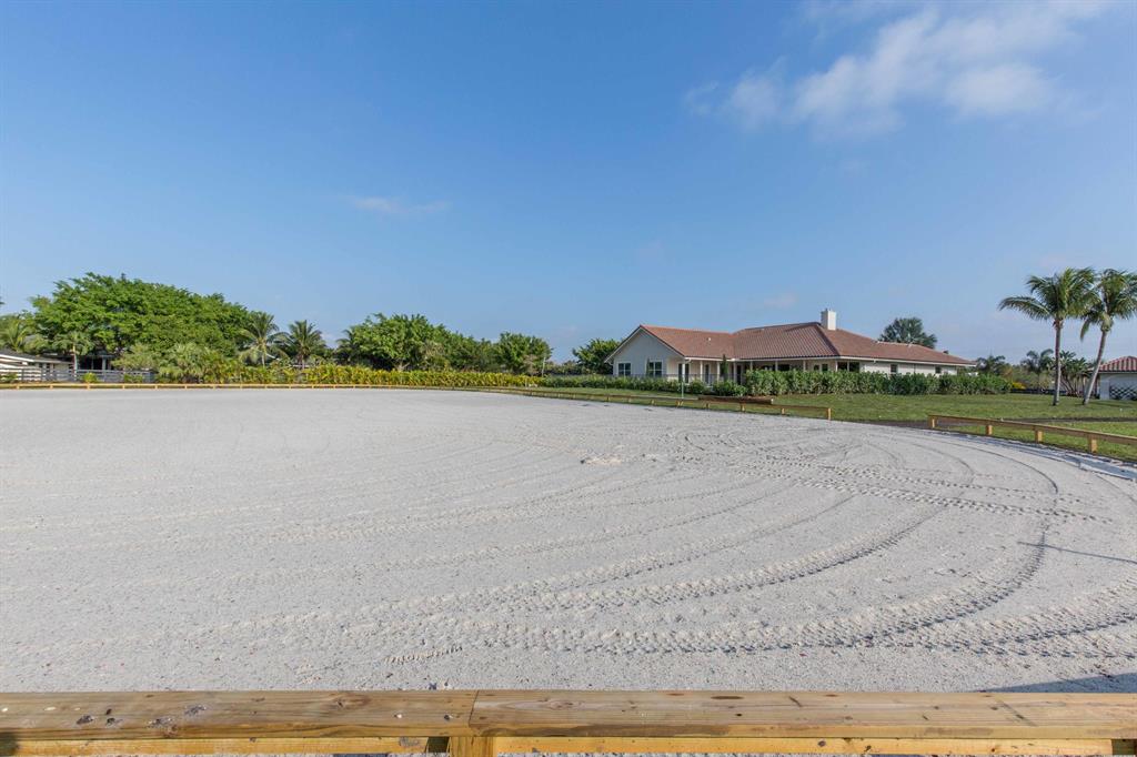 SADDLE TRAIL PARK OF WELL - Residential