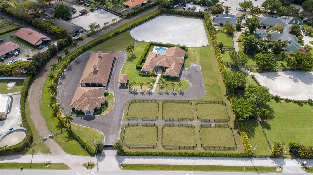 SADDLE TRAIL PARK OF WELL - Residential