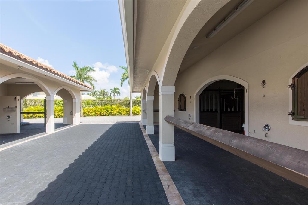 SADDLE TRAIL PARK OF WELL - Residential