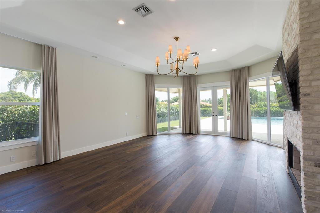 SADDLE TRAIL PARK OF WELL - Residential