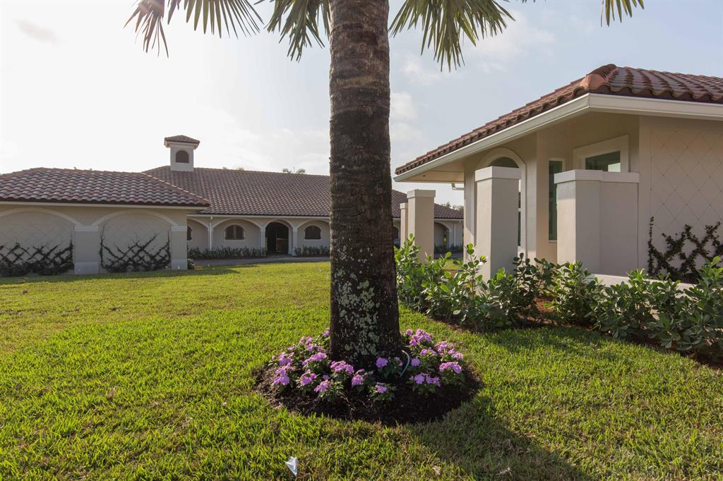 SADDLE TRAIL PARK OF WELL - Residential