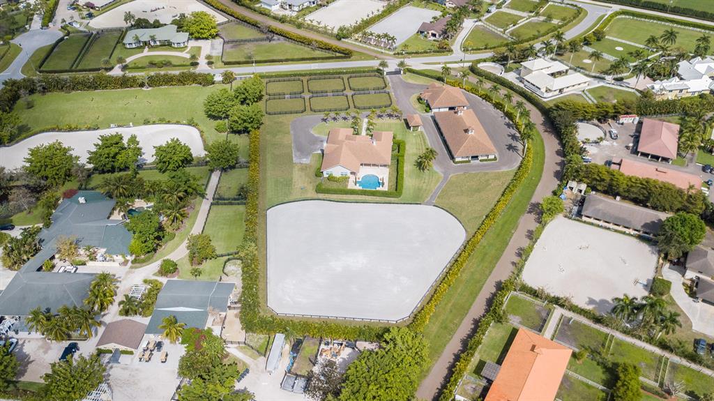 SADDLE TRAIL PARK OF WELL - Residential