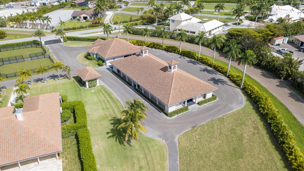 SADDLE TRAIL PARK OF WELL - Residential