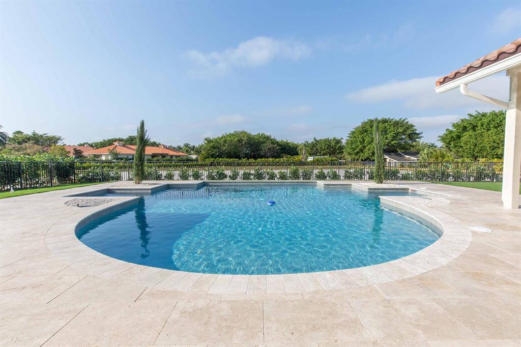 SADDLE TRAIL PARK OF WELL - Residential