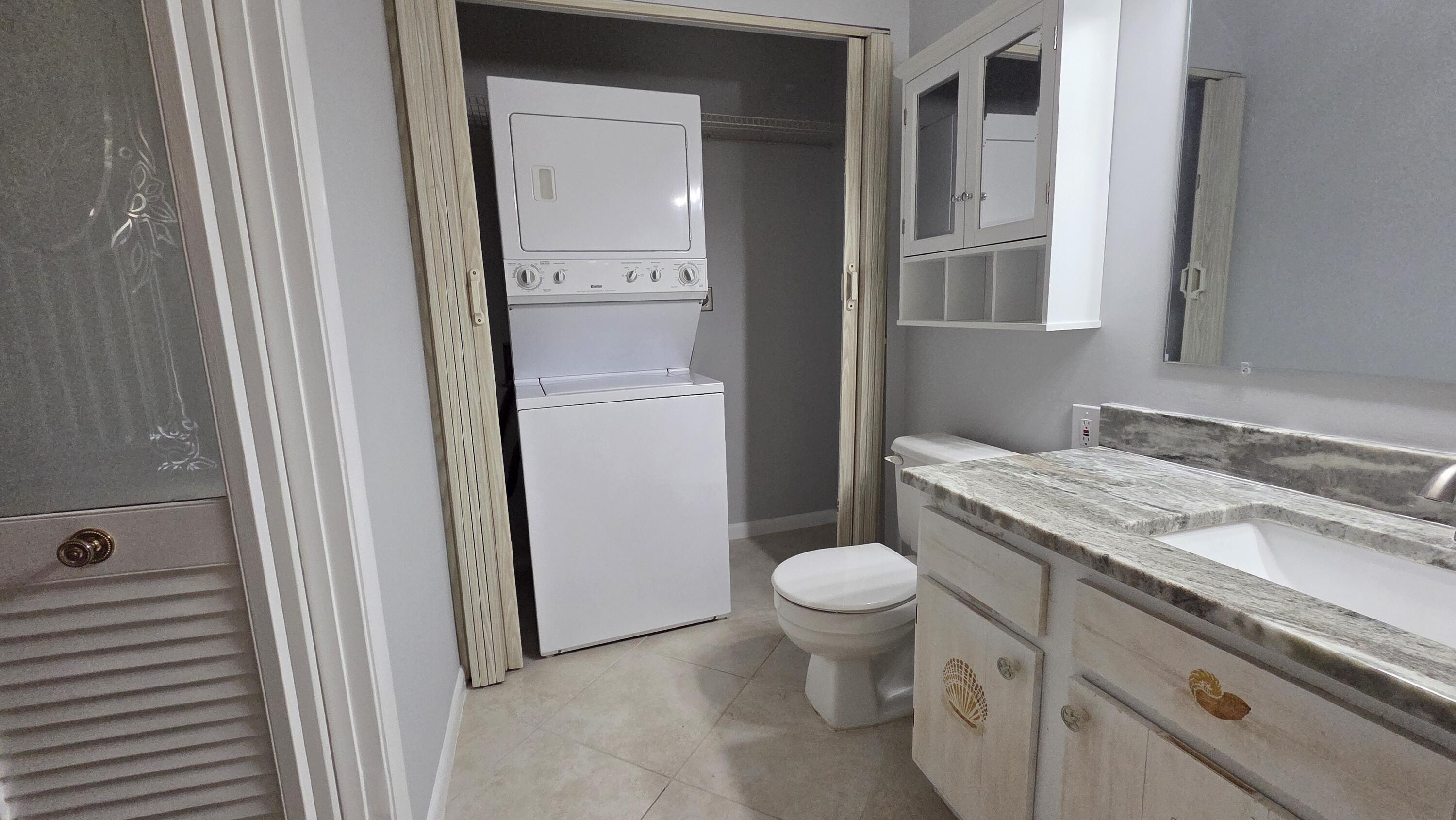 SEBASTIAN LAKES CONDO PHASE I - Residential Lease